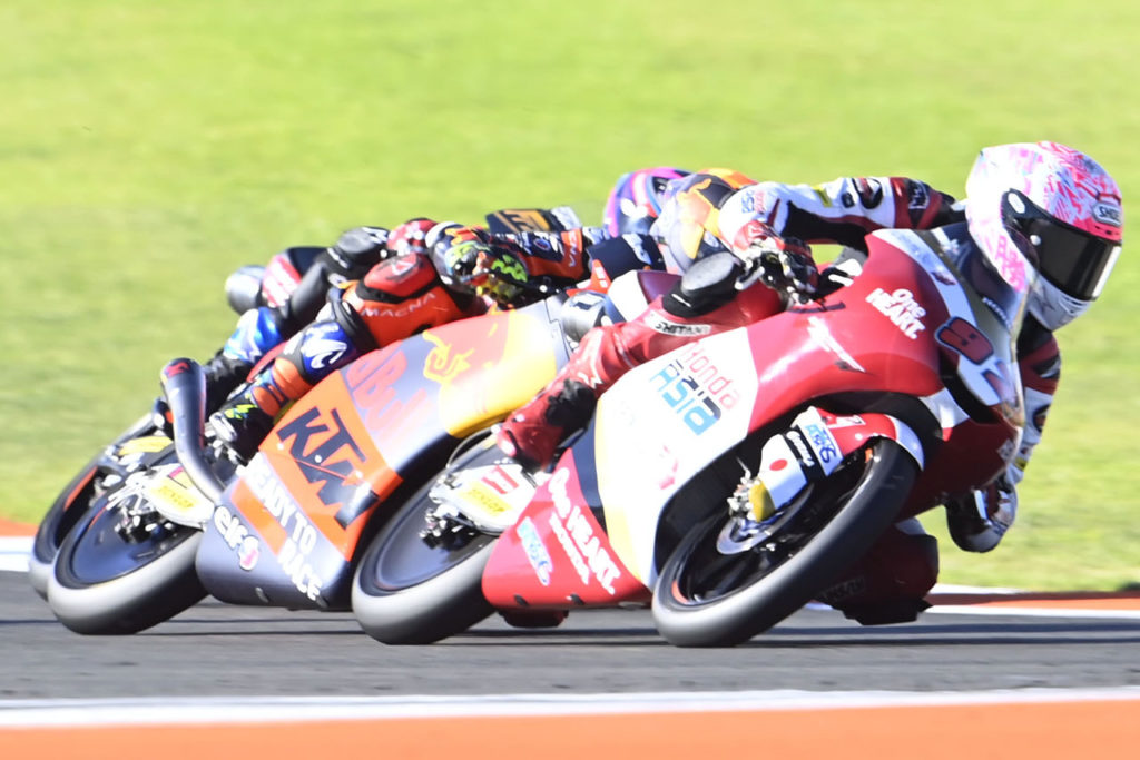 出光ホンダチームアジアより2年間moto3にフル参戦し、2021年をもって離脱する國井勇輝選手