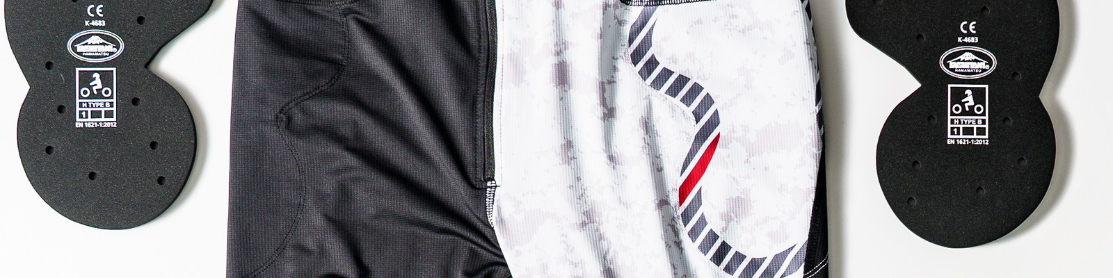 K-1382 モーションプロテクトパンツ の接写